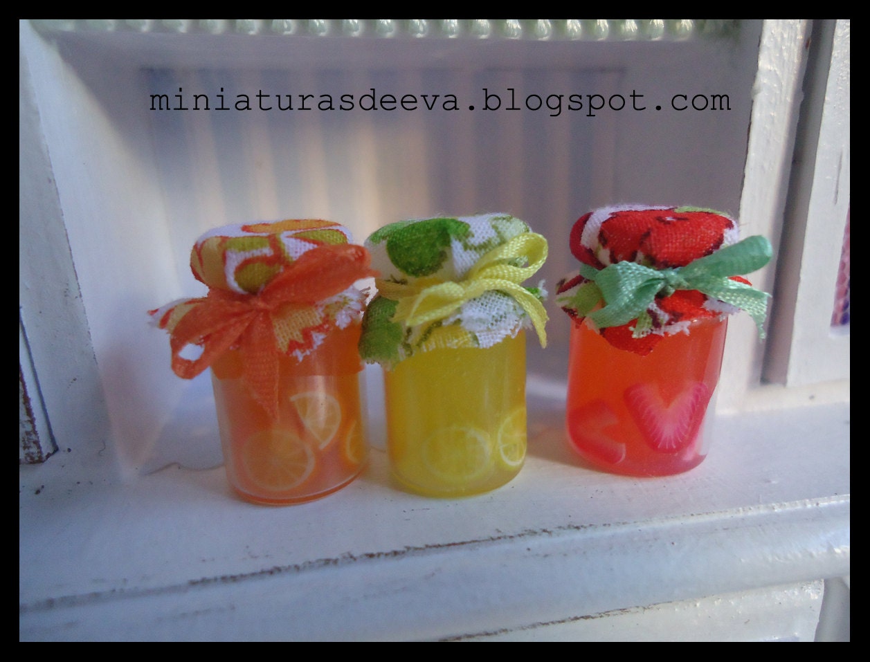 Set of 3 jam jars. Dollhouse.1/12th scale