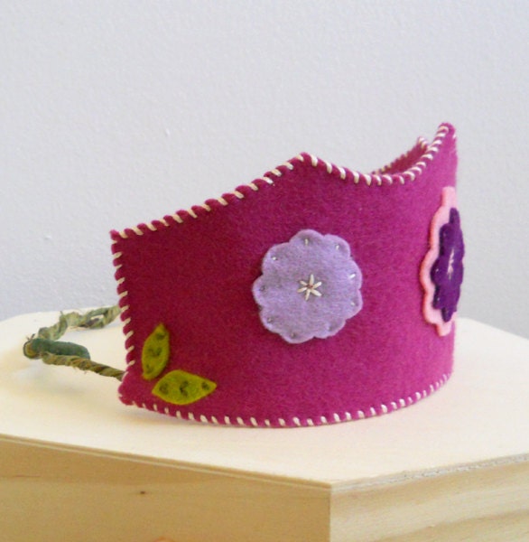 Pink Felt Princess Crown, Natural Wool Toy, Waldorf Dress Up Costume, Flowers and Leaves