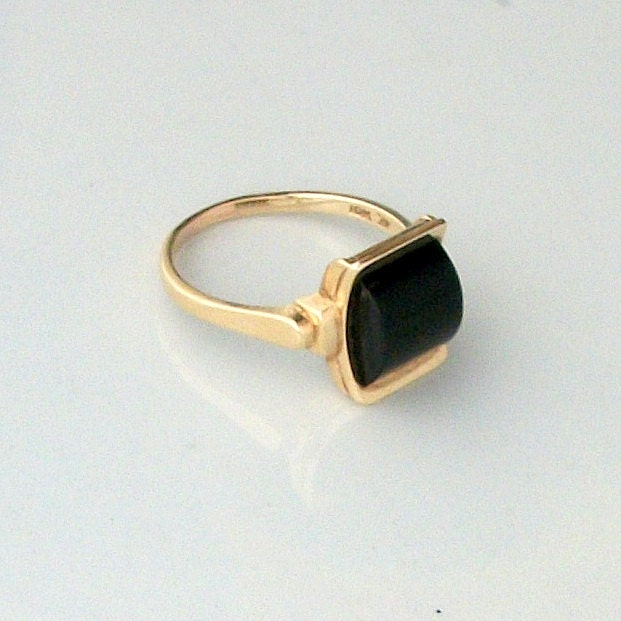 Art Deco Ring. 10k Gold & Onyx Bombe. Black. Crescent.