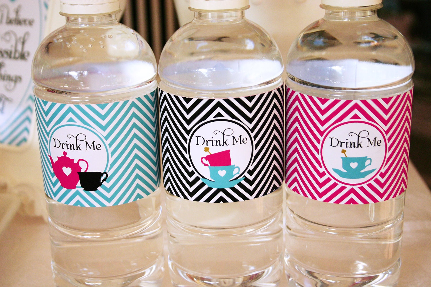 ALICE in Wonderland Printable Bottle Labels - Drink Me Instant Download Il_170x135