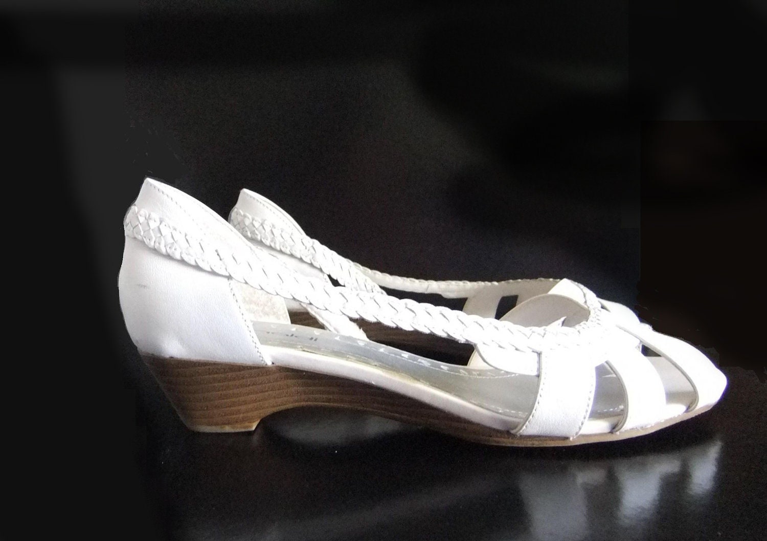 white leather peep toe shoe, low heel, 8.5