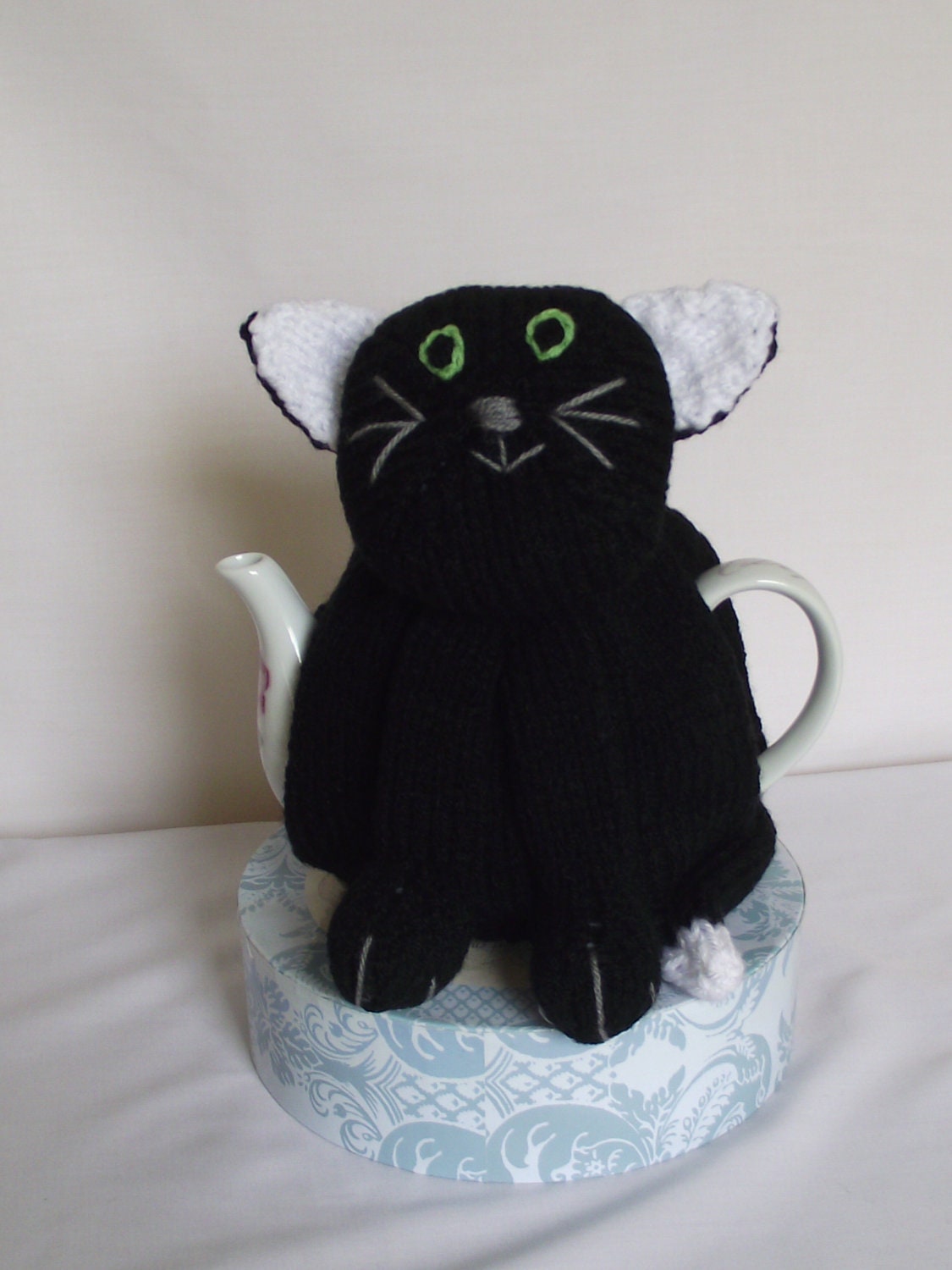 cute black kitty cat theme Hand Knitted Tea Cozy / cosy