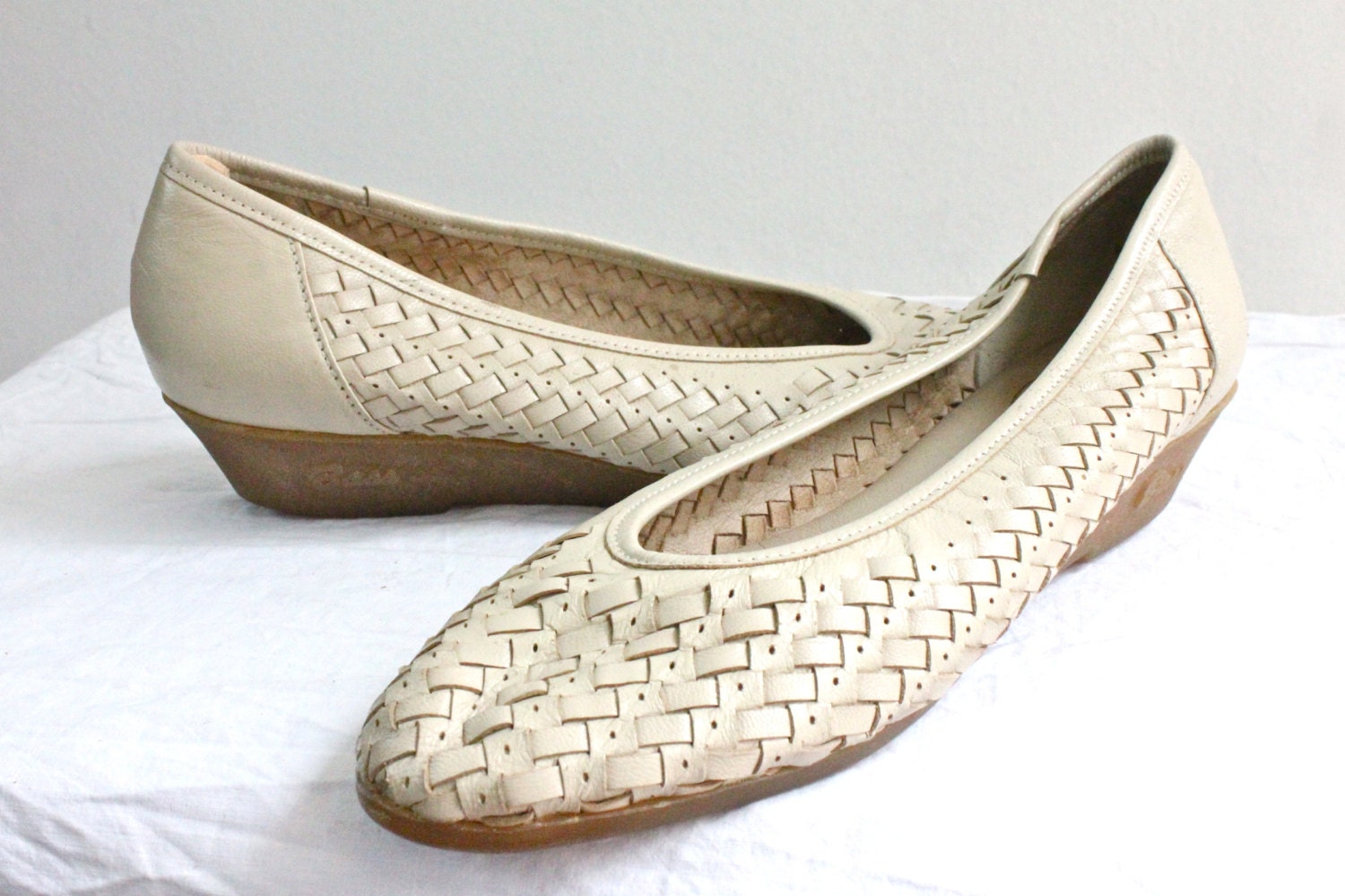 70's Woven Bone Leather Wedge Heels Sz 7.5N