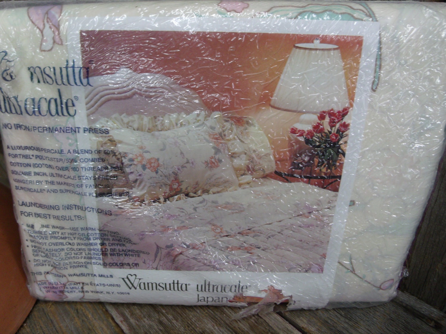 Pretty Feminine Pale Yellow w Orange Flower Double FLat Wamsutta Sheet NOS