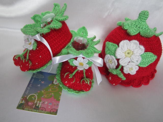 Crochet Girls Red Strawberry Hat, Crochet Girls Hat Strawberry, Red Strawberry Hat, Crochet Strawberry Hat, READY TO SHIP