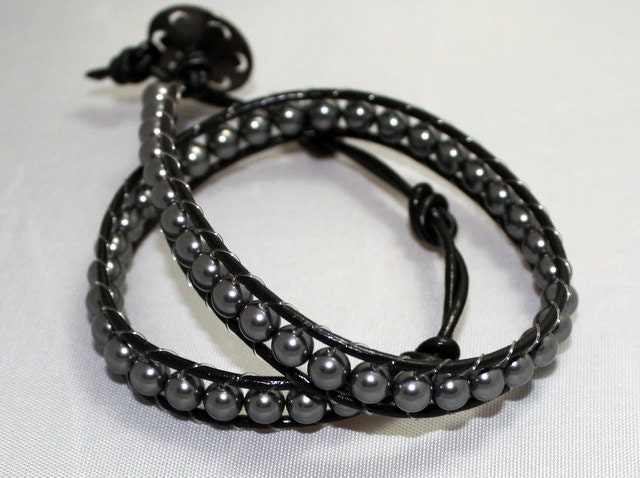 Double wrap leather bracelet 2x beaded leather wrap chan luu style platinum swarovski pearl black leather cording - mvtreasures