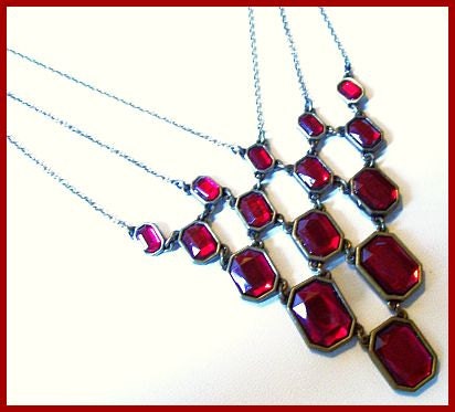 Vintage Bib Necklace w Red Rhinestone & Antiqued Metal Draped Festoon Style EX