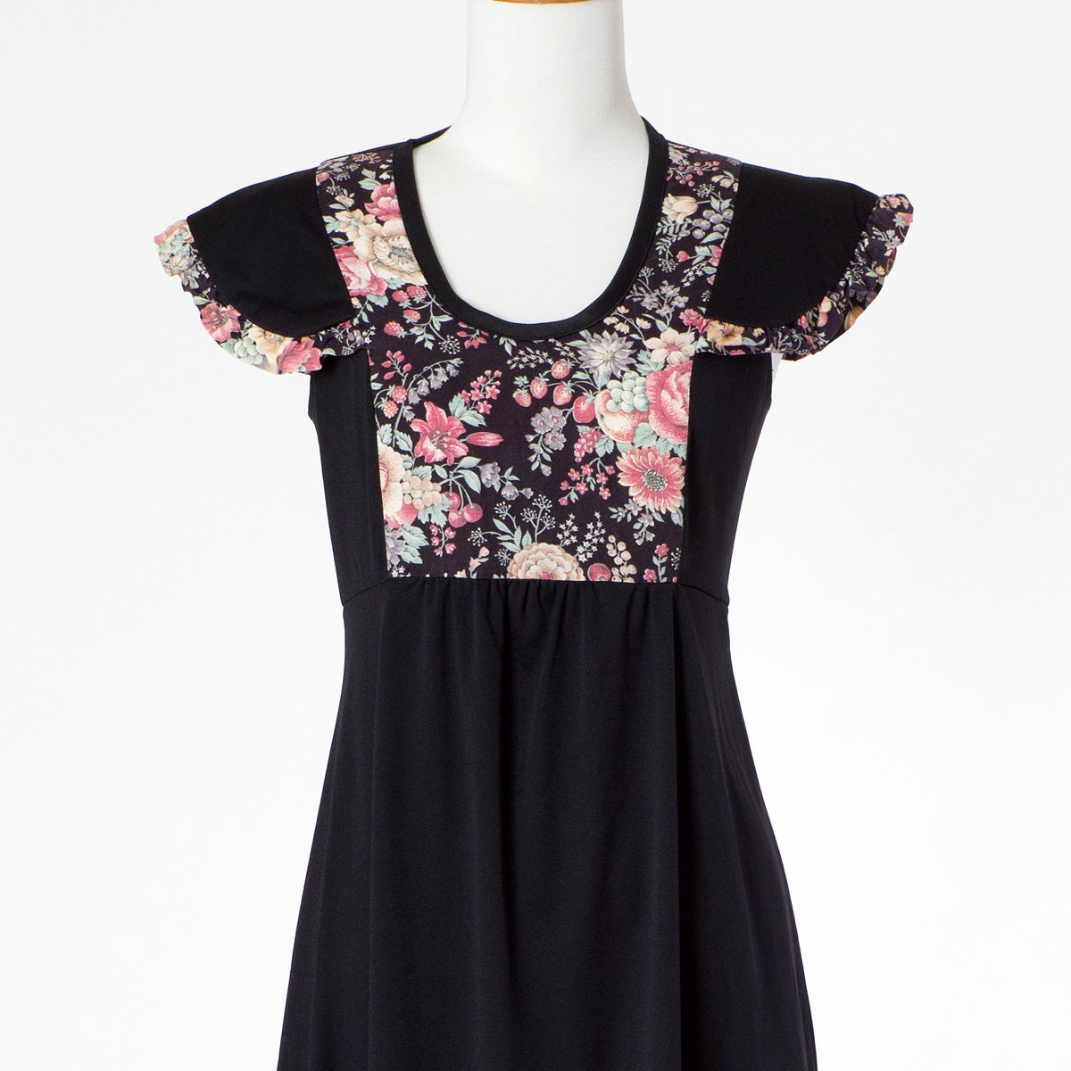 70s Vintage Dress Black Floral Print Cap Sleeves Small Medium