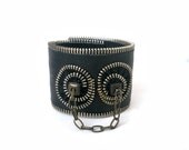 Black bracelet  - zipper and leatherette  - eco friendly, recycled jewelry