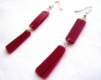 Upcycled jewelry pink eco friendly earrings made of recycled plastic bottle modern minimalist geometric