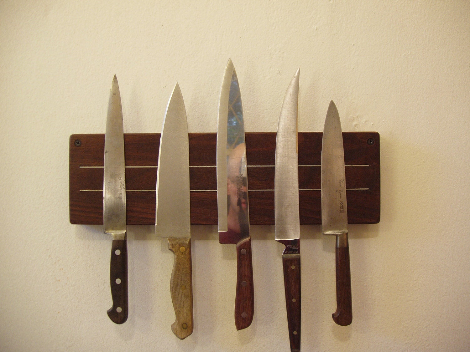 Super Pull Magnetic Knife Rack in Walnut. Free Shipping.