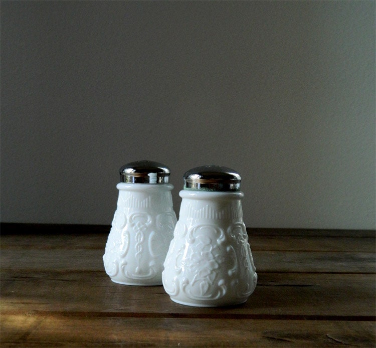 Rare Vintage Fenton Wild Rose and Bowknot Milk Glass Salt and Pepper Shakers  - Unmarked But Unmistakeably Fenton