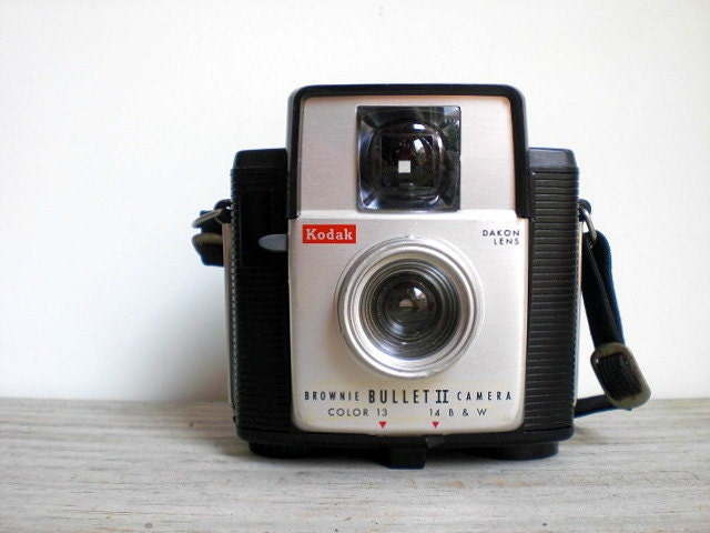 Vintage / Electronics / Camera / Brownie Bullet II / Eastman Kodak / 1960s / mid century / man cave / industrial home decor / collectible