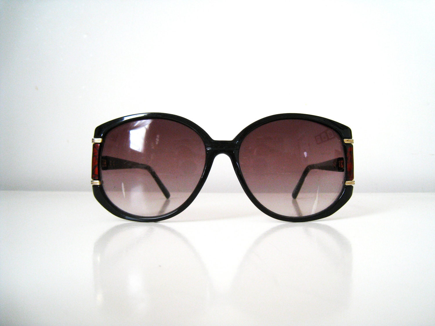 Vintage Oversized Black Frame Sunglasses
