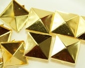 Large Gold Pyramid Bead Claw Rivet DIY Stud Bead 15mm (25 pcs)