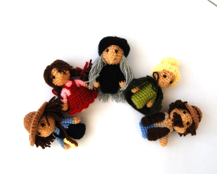 fairy tale Puppet, Hansel and Gretel, a boy, a girl, their mother, father and the wicked witch, play fairy tale with finger puppets, people