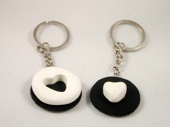 Best Friends Oreo Key Chains - Handcrafted Polymer Clay Charms - Oreo Cookie Charms - Best Friends or Couples Key Chains