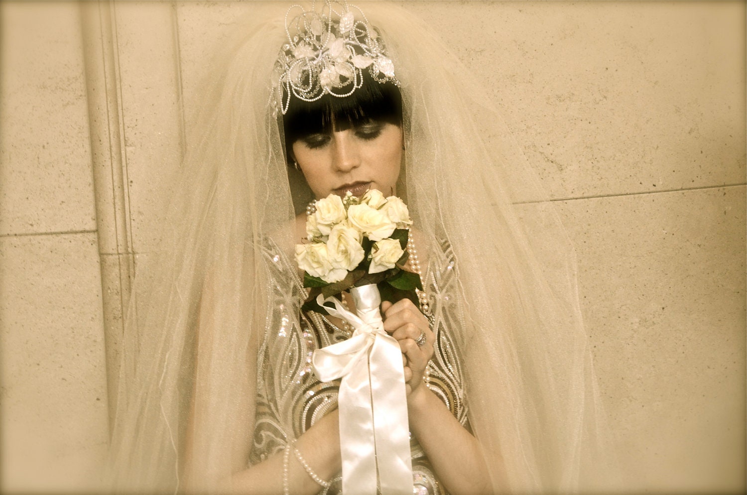 Fabuous Cloudlike Bridal Veil and Bridal Crown Headdress for a Romantic , old fashioned Blushing Bride with beautiful Style