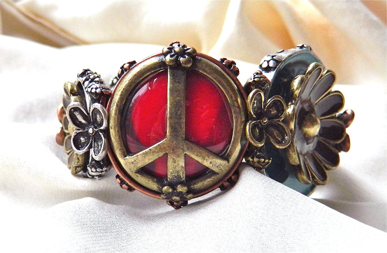 Vintage 1960s BoHo Stretch Cuff Bracelet - Flower Power Peace Sign and Daisy Enamel,Bronze, Copper, SilverTone