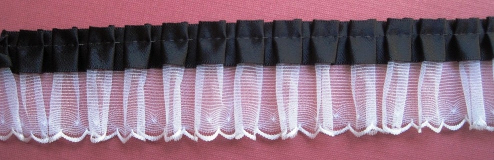 Pleated Organza Lace with Ribbon, Black / White, 7/8" Ribbon with 1 1/2" Organza, 1 yard For Romantic & Victorian Crafts