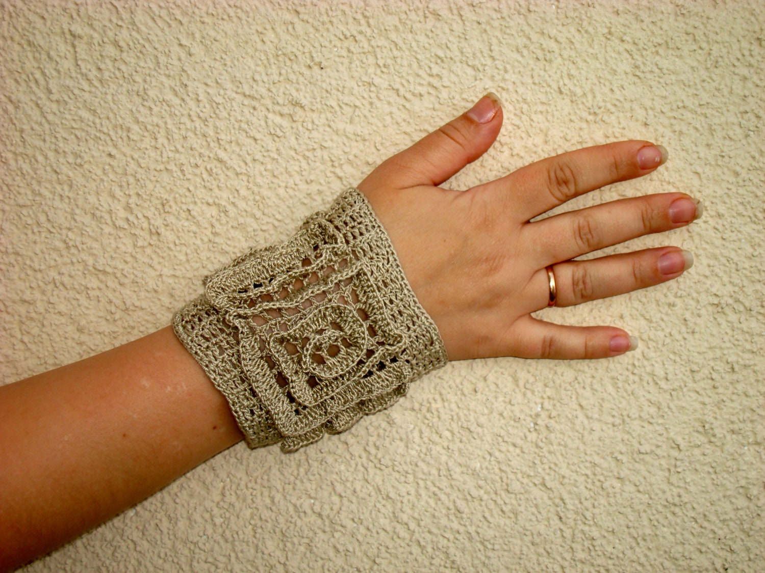 Crochet Cuff BRACELET FREEFORM // OOAK Lace Wrist Cuff