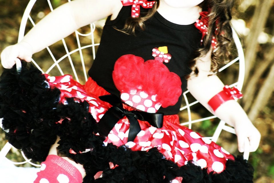 Minnie Mouse Inspired Birthday Pettiskirt and Top Set- Birthday Outfit