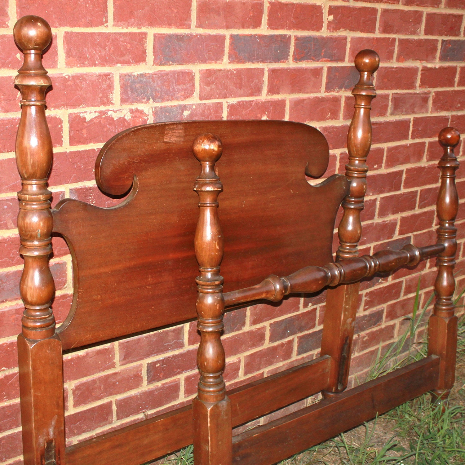 Vintage Twin Bed/ Headboard/ Foot Board/ Custom Paint to Order/ Pick Your Color/ Shabby Chic