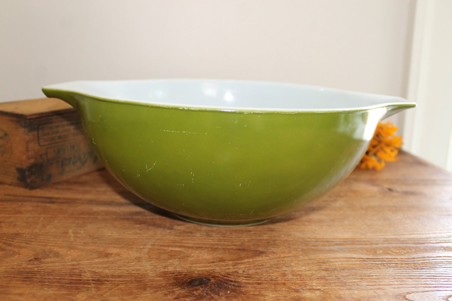 Vintage Pyrex Verde Green 4 Quart Cinderella Bowl (444)