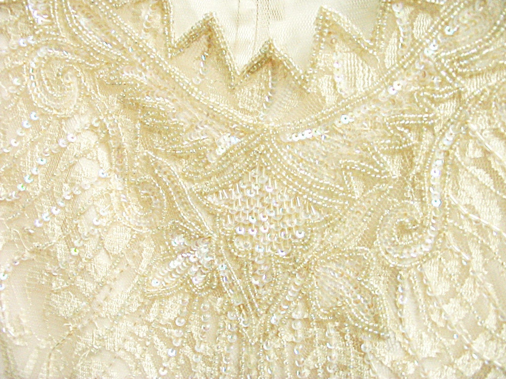 VINTAGE WEDDING GOWN