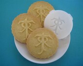 TOLKIEN inspired Logo COOKIE STAMP recipe and instructions - make your own Tolkien inspired cookies