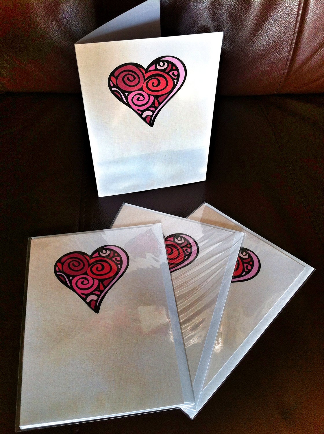Heart Icon -Wedding/Engagement/Valentines/Anniversary - 4 pack - Cream background