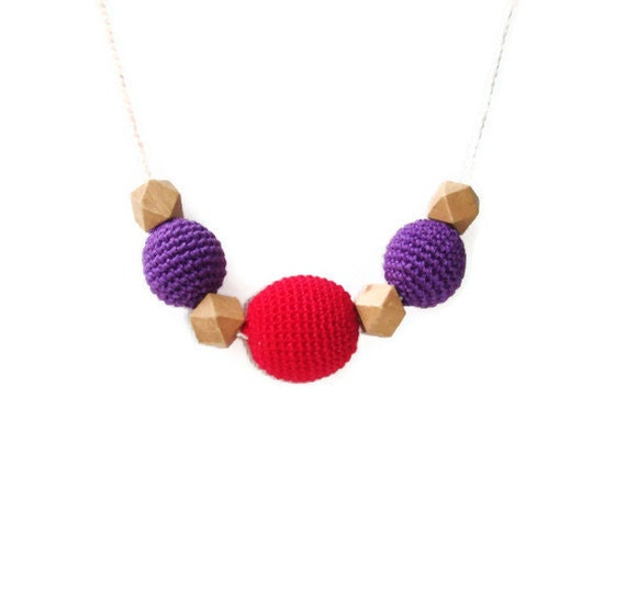 Nursing Necklace Red violet Mini teething necklace Accessory sling Breastfeeding babywearing Development toys motor skills Back to school