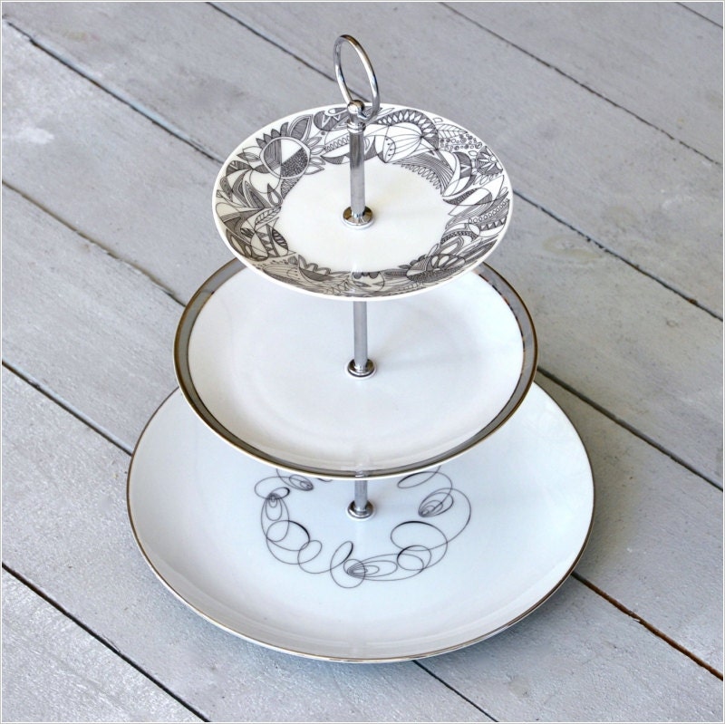 Nordika : Mid Century Modern Cake Stand, White Cake Plate,  Vintage China Pastry Stand, Tiered Cupcake Stand