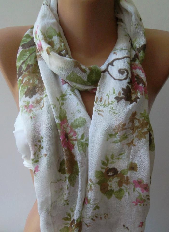 Shawl for Summer / Pink Roses - Elegance Shawl / Scarf / soft and light