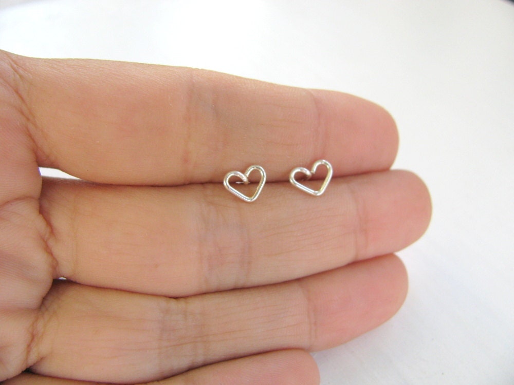 Tiny heart silver earrings heart stud earrings small by Motekk