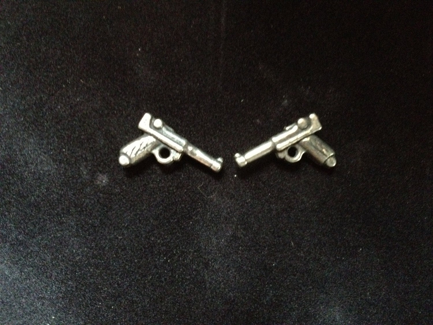 Luger P08 Pistol, Gun earrings