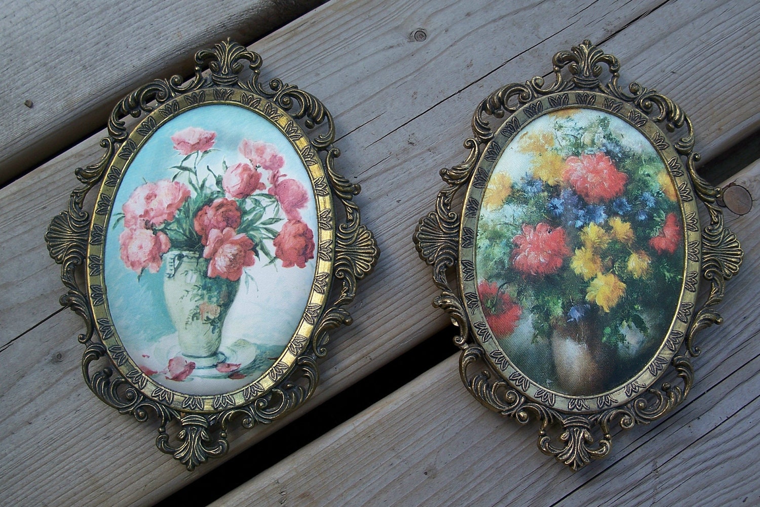 Vintage Pair of Made in Italy Oval Floral Pictures