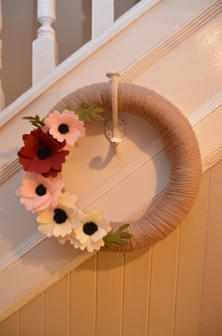 Yarn Wreath - POPPIES - Yarn Covered Straw Wreath with Felt Flowers - 12 inches