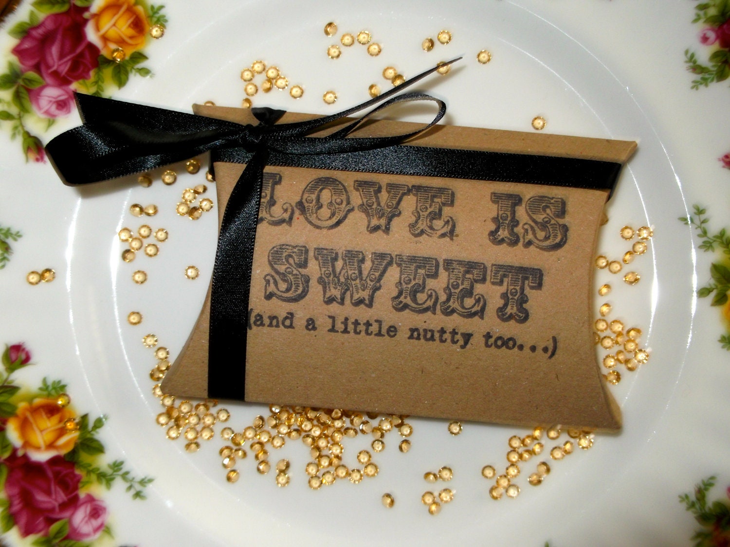 Wedding Favors Pillow Boxes x 10 - ideal for wedding favors, showers, parties