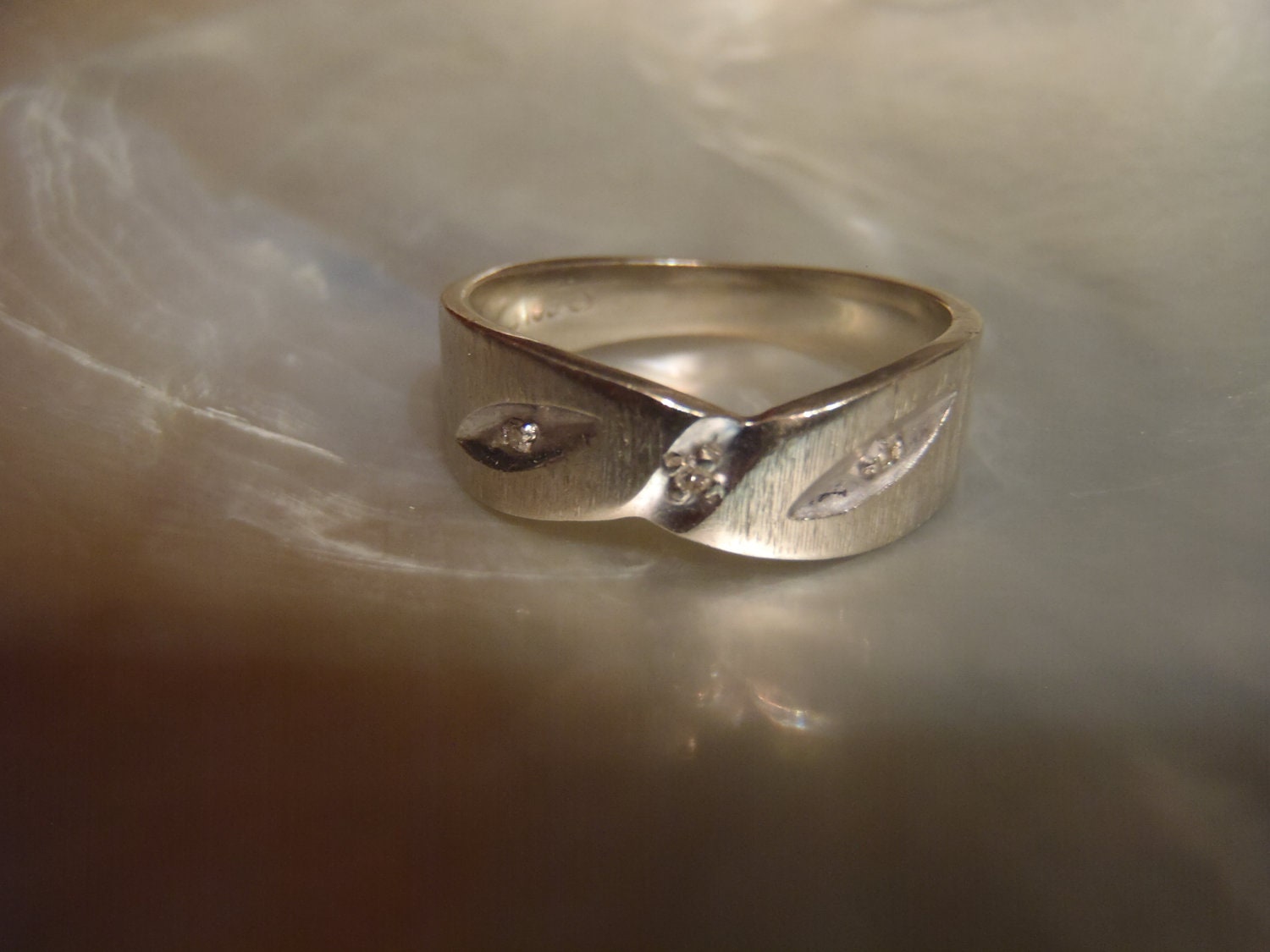 Solid 14k White Gold and Diamond Ring Size 7 1/2