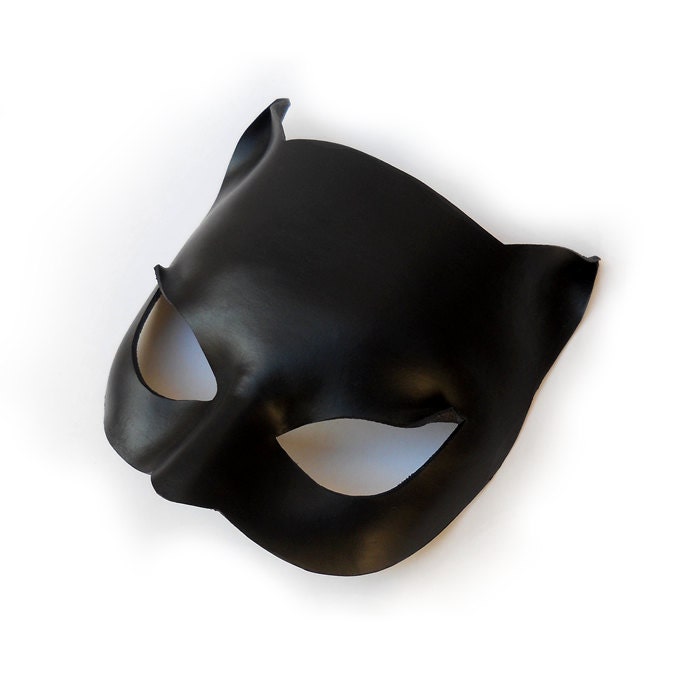 Black Catwoman Leather Mask Super Hero Sexy Masquerade Valentine's Day Gift Halloween Cat Woman Costume Carnival Party Birthday Leo Zodiac