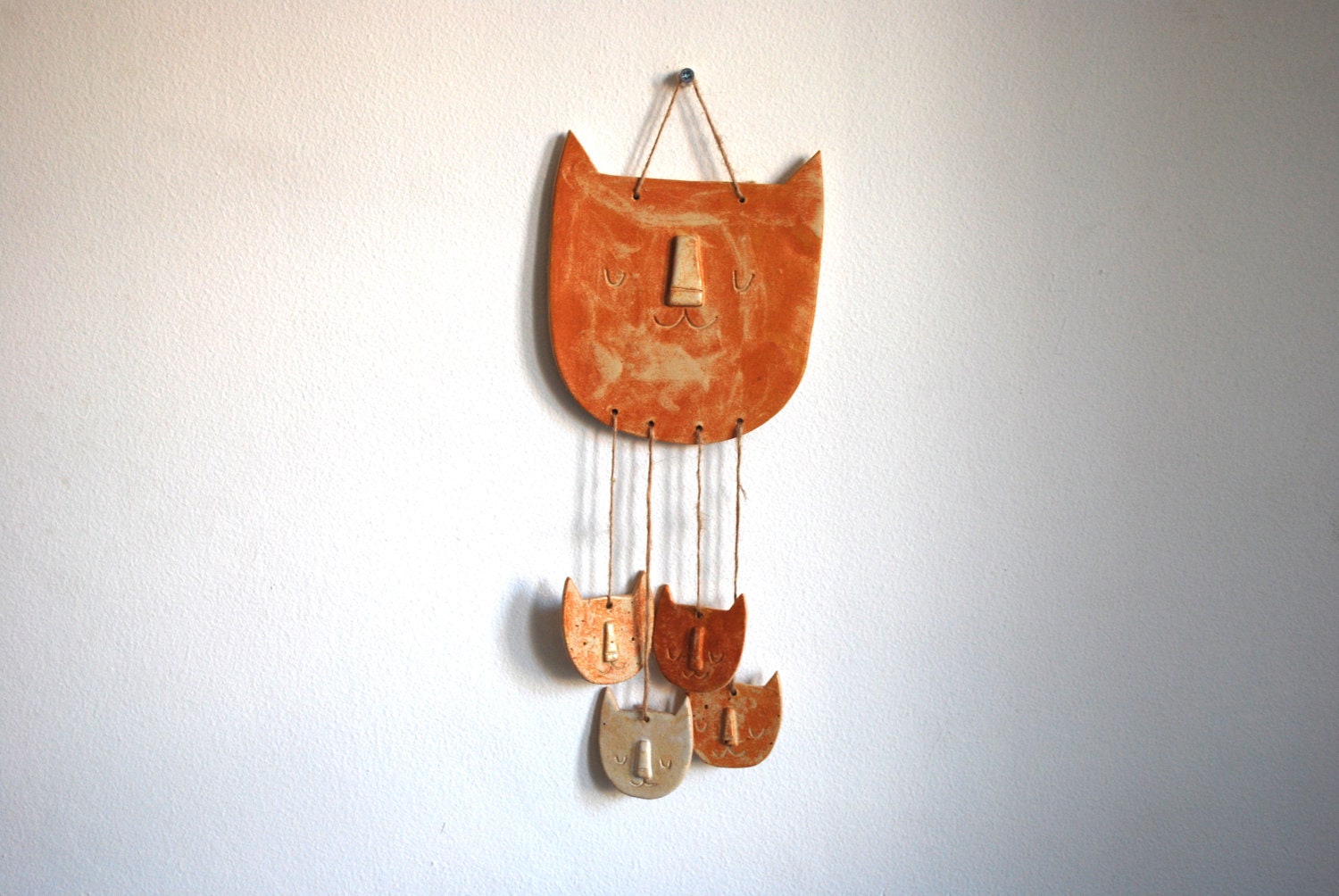 hanging a cat