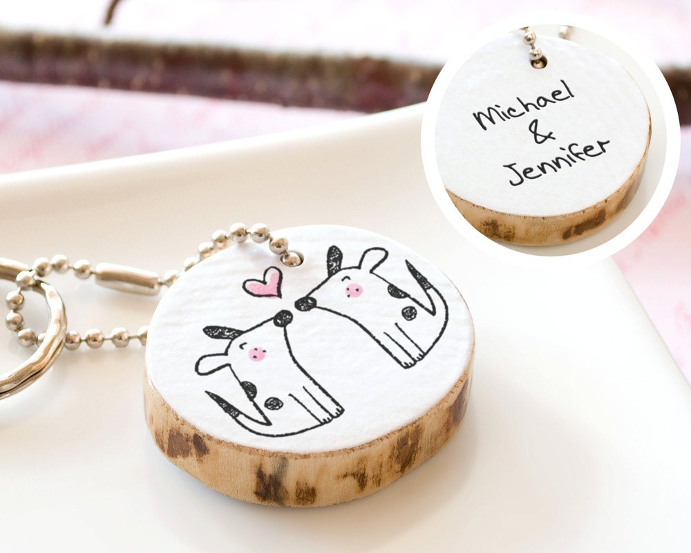 Dog PERSONALIZED Couple Keychain Reclaim Wood ECO FRIENDLY Love Heart Cute Drawing Custom Funny Unique Gift Men Women Handmade Keyring Round
