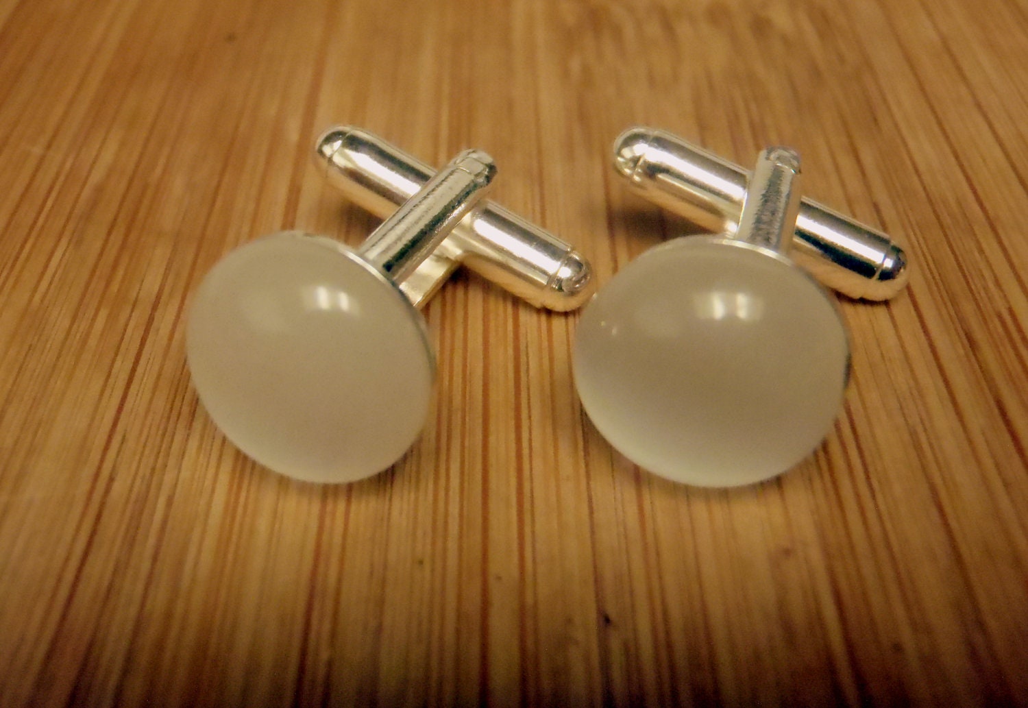 Newport Cat's Eye Cuff Links / 1 Pair White / Groom / Groomsmen / Best Man Gift Cufflinks