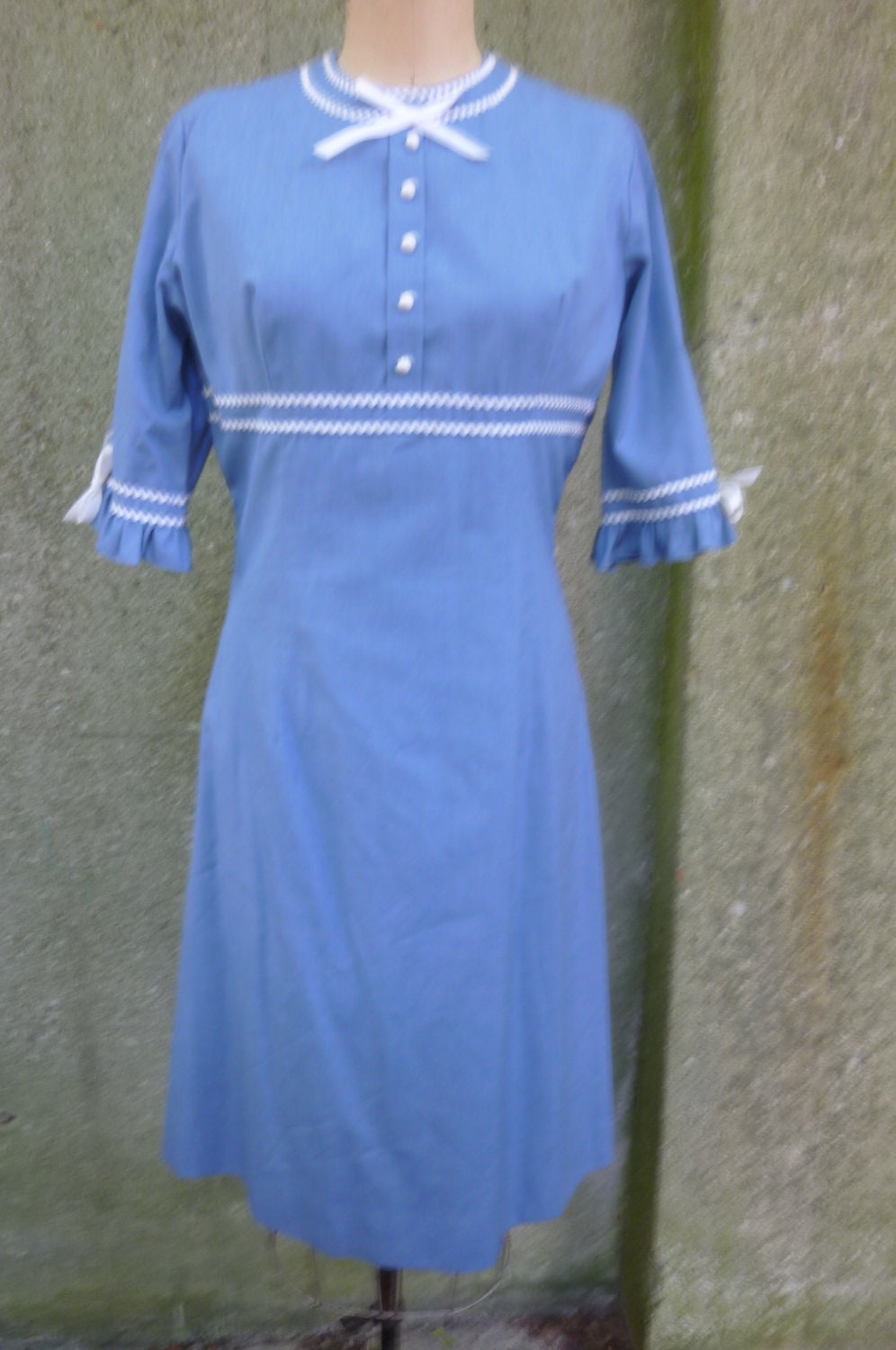 REDUCED 1960s Dress Secretary Dress with Ric Rac Size 6