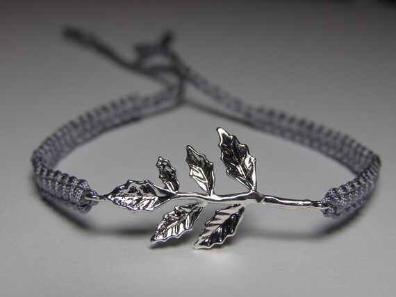 Leaf bracelet