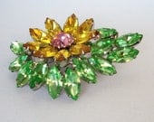 Fabulous Vintage 1950s-1960s daisy motif brooch with signature green, yellow and pink rhinestones