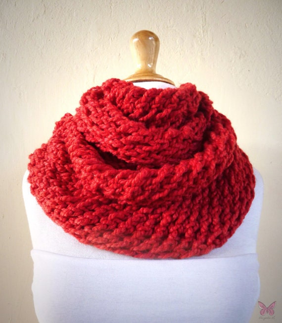 DEEP RED Infinity scarf / cowl - Wool Blend, chunky, fashion, accessories