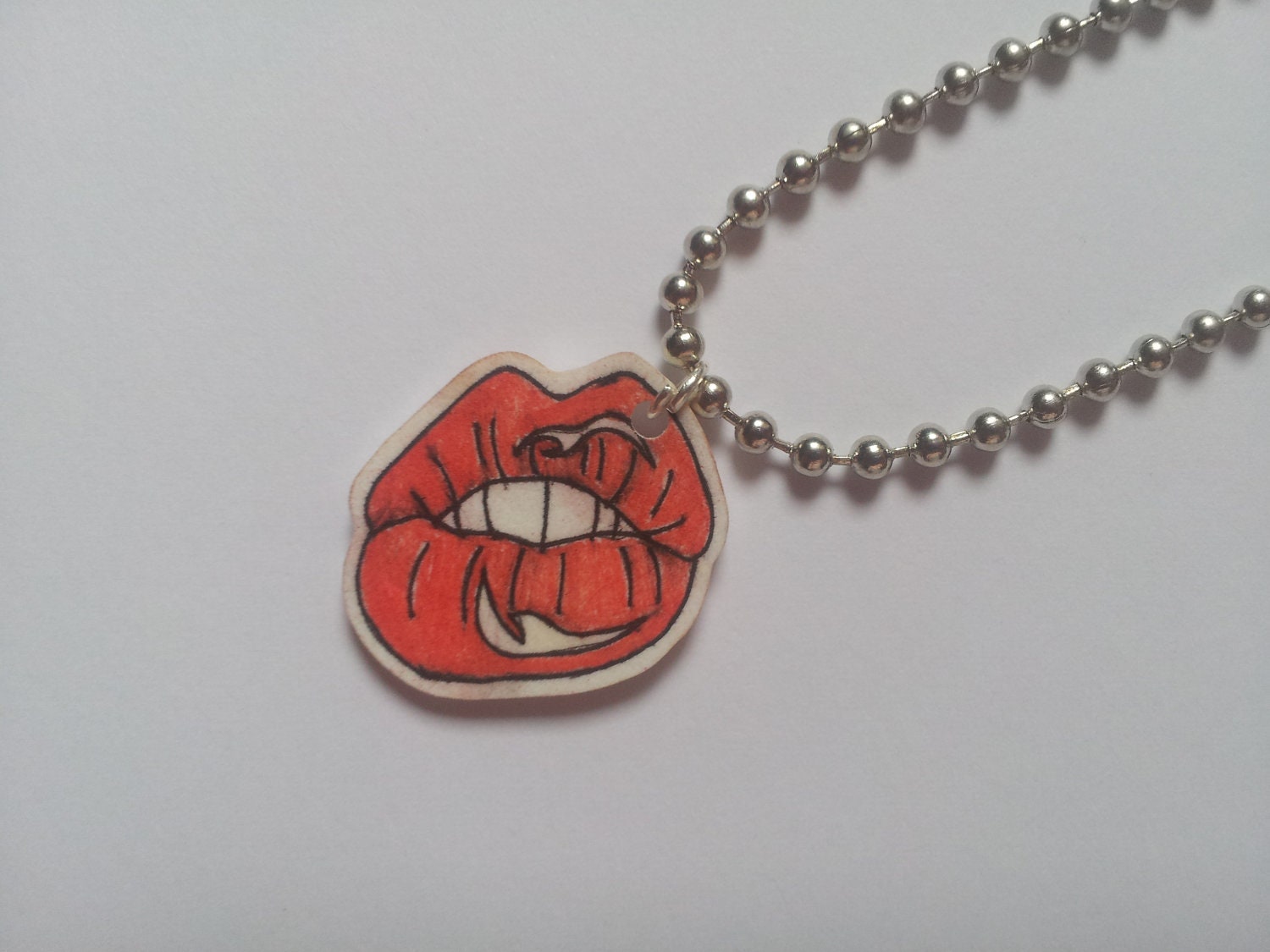 Lips necklace