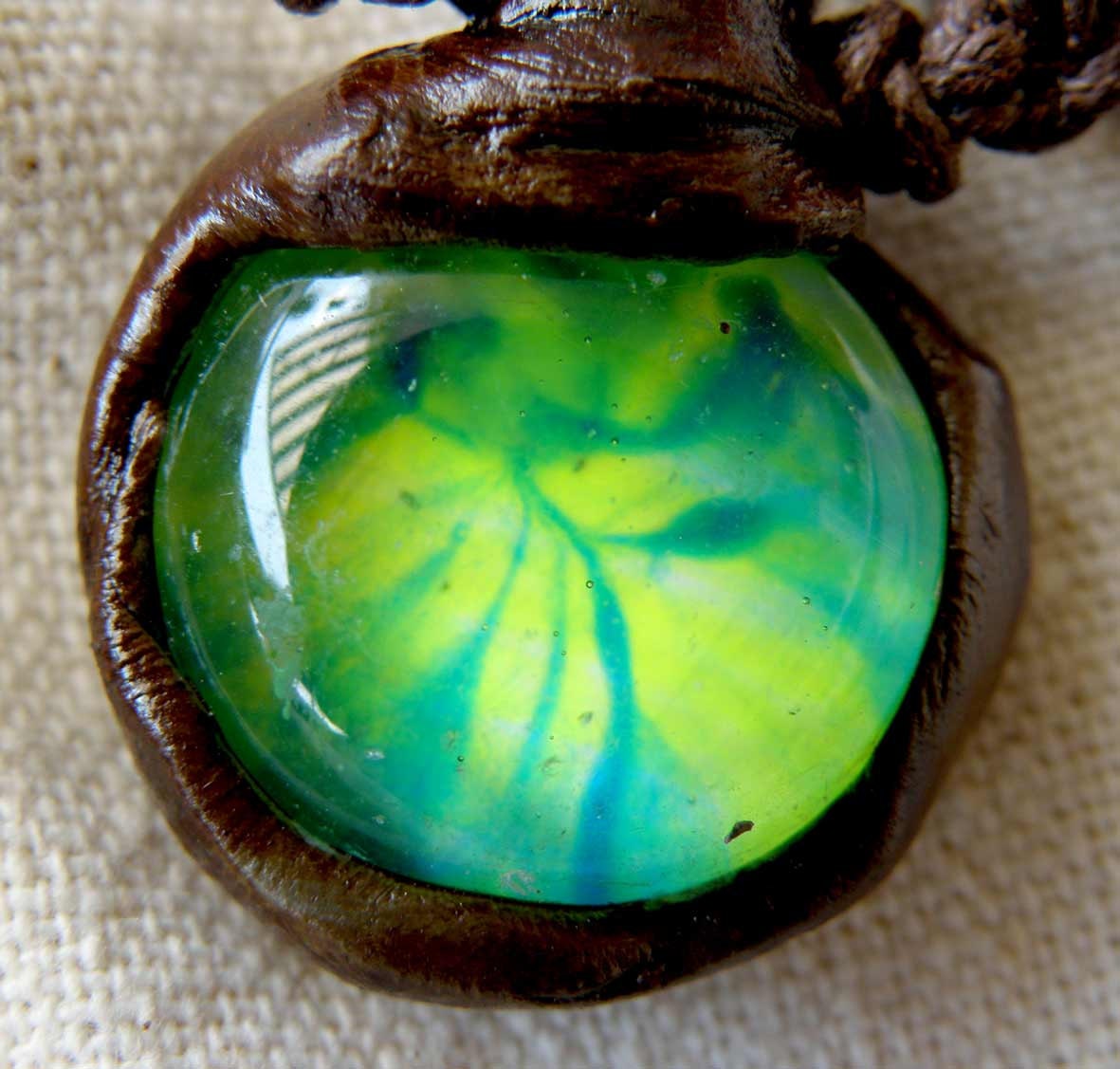 Yellow Blue Green Necklace Psychedelic Psy Psytrance Goa Tribal Florescent Blacklight Reactive Men Women Necklace Free Shipping